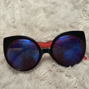 Cat eye shaped sunglasses!